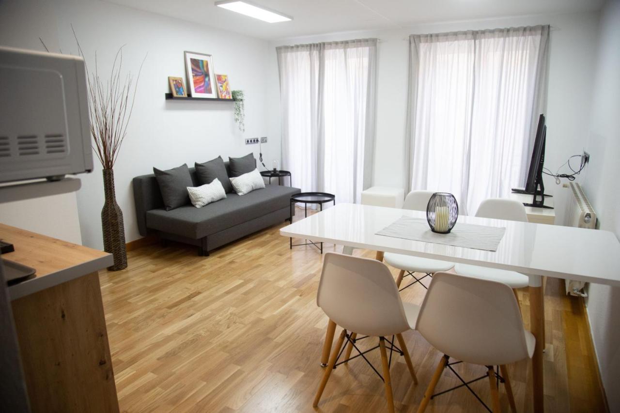 Elizabeth Towers Almansa Exterior foto